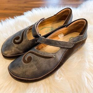 🍋 Naot Women’s Matai Mary Jane Shoes Made in Israel Kosher Size 36EU / 6US